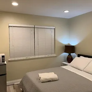ホームステイ Lovely In Private House Near Disneyland, アナハイム